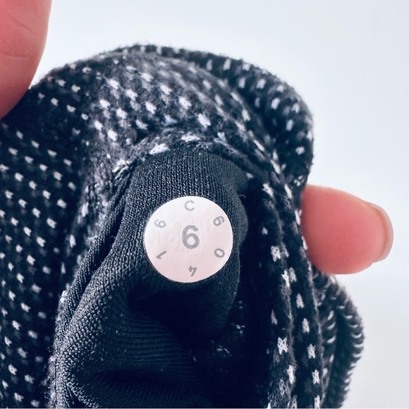 Lululemon Wunder Under 21” Crop Size 6 Teeny Tooth Herringbone Luon #85 - Picture 5 of 5